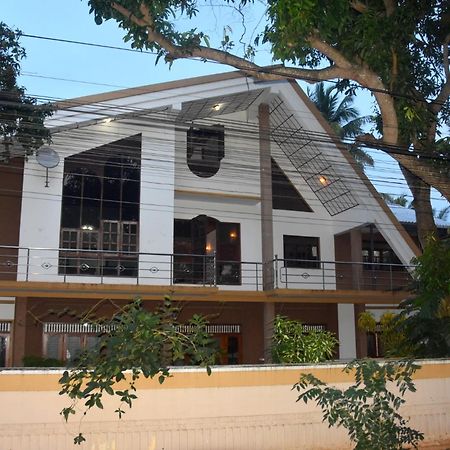 Yellow Birds Resort Anuradhapura Esterno foto