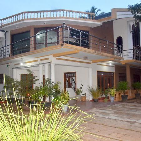 Yellow Birds Resort Anuradhapura Esterno foto