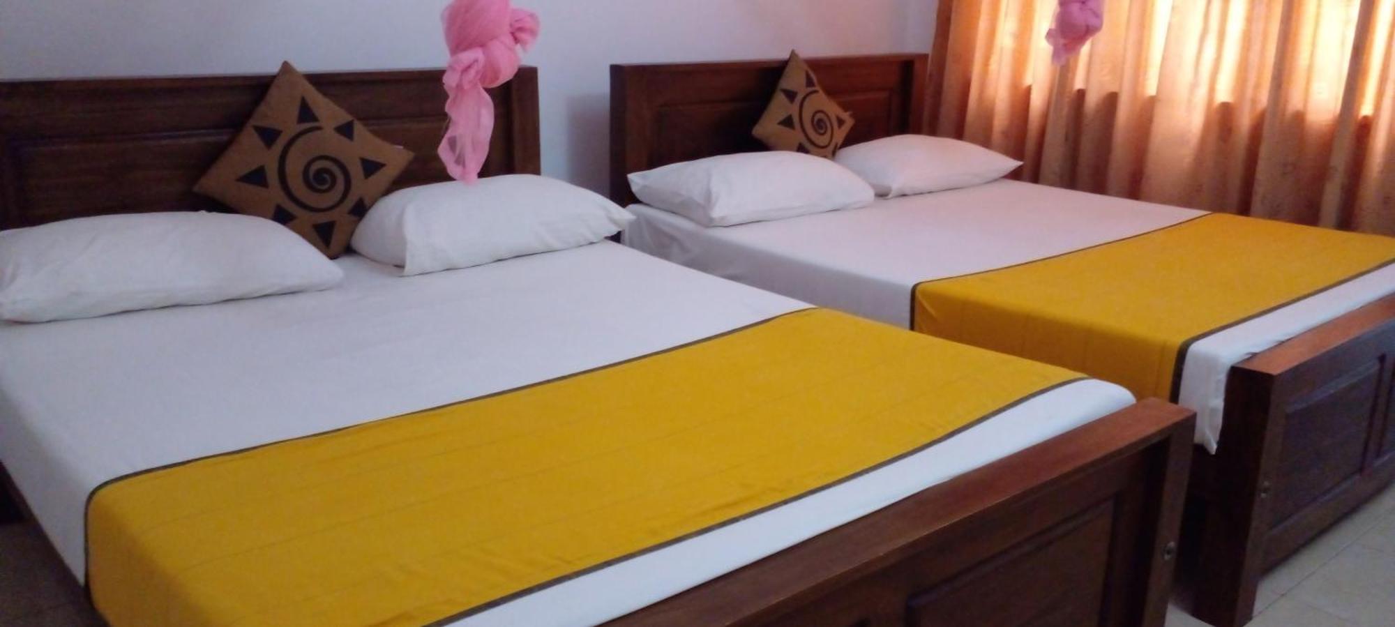 Yellow Birds Resort Anuradhapura Esterno foto